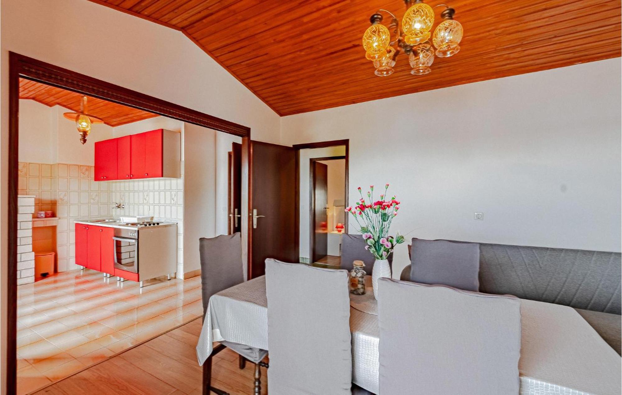 Beautiful Home In Prizba With Kitchen Bagian luar foto