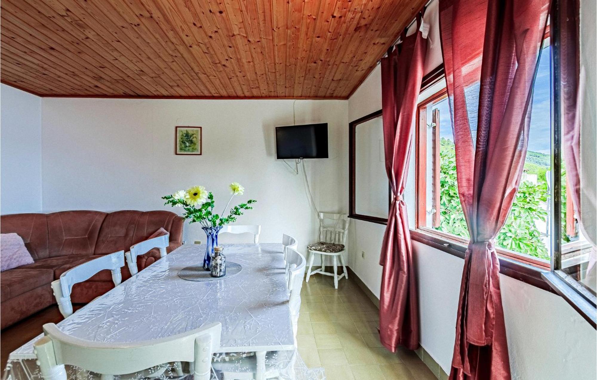 Beautiful Home In Prizba With Kitchen Bagian luar foto